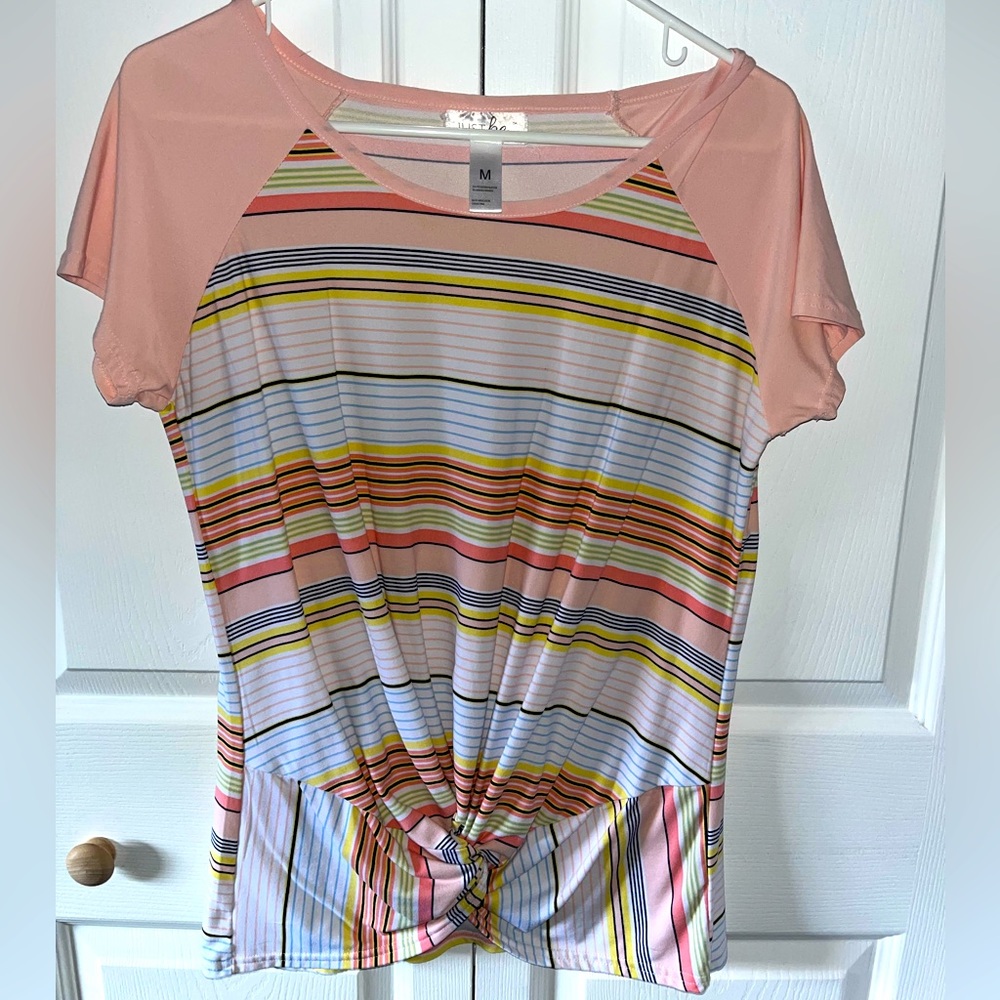 Just Be blouse size medium multicolored in great used condition